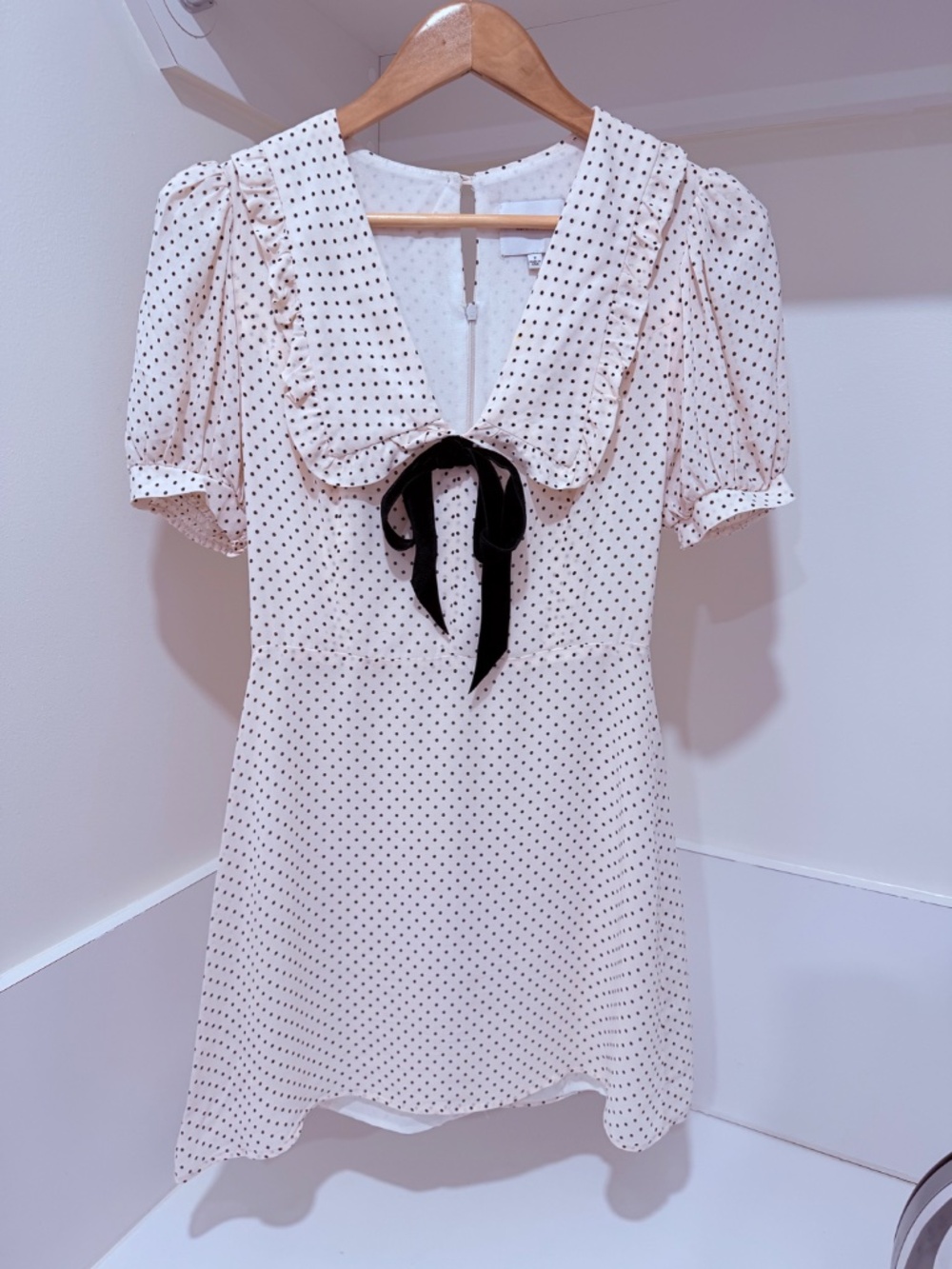 Reformation Polka a dot dress - Picture 4 of 5